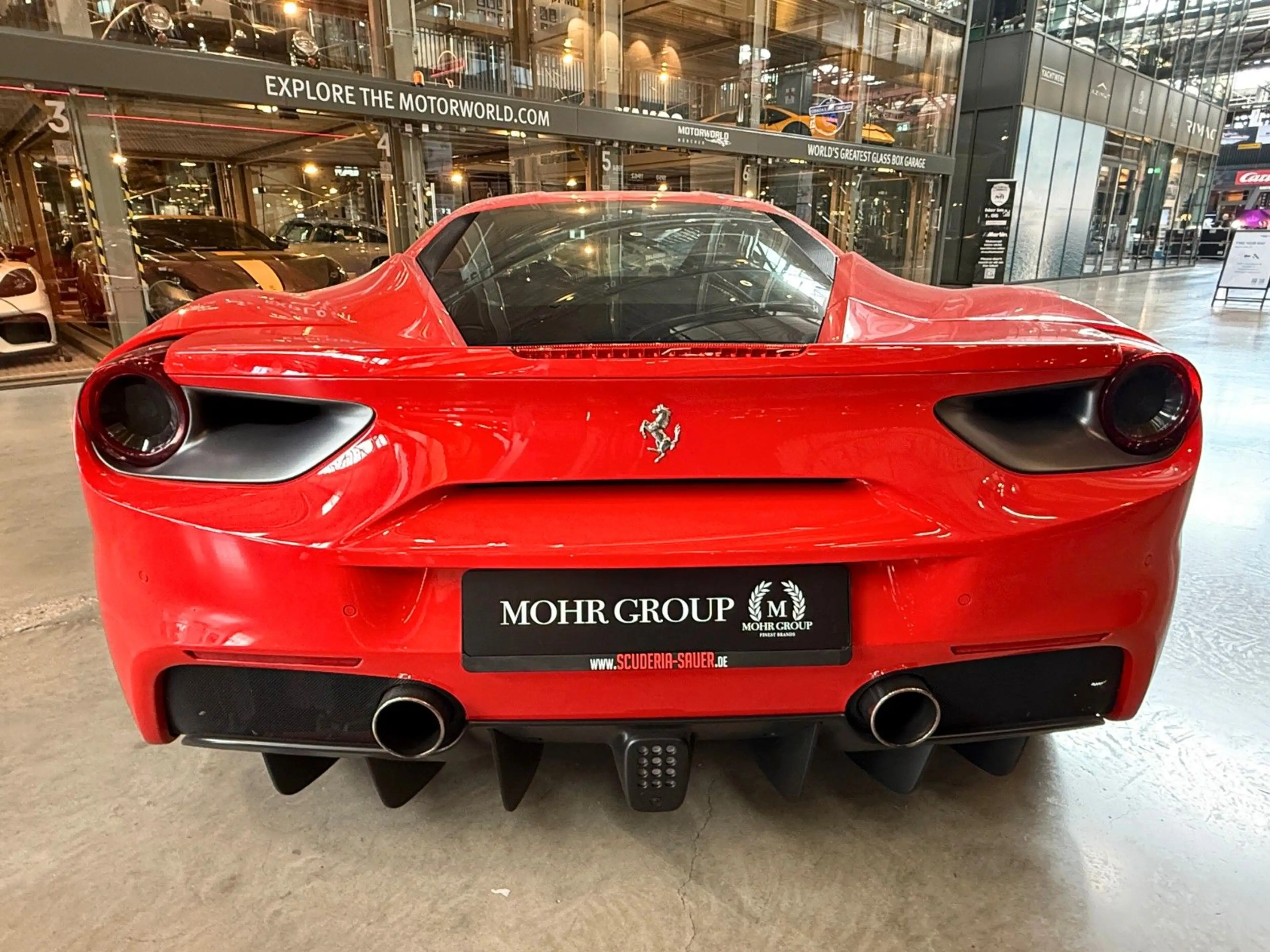 Ferrari 488 /Carbon Lenkrad/Carbon F1 Schaltwippen — photo 9