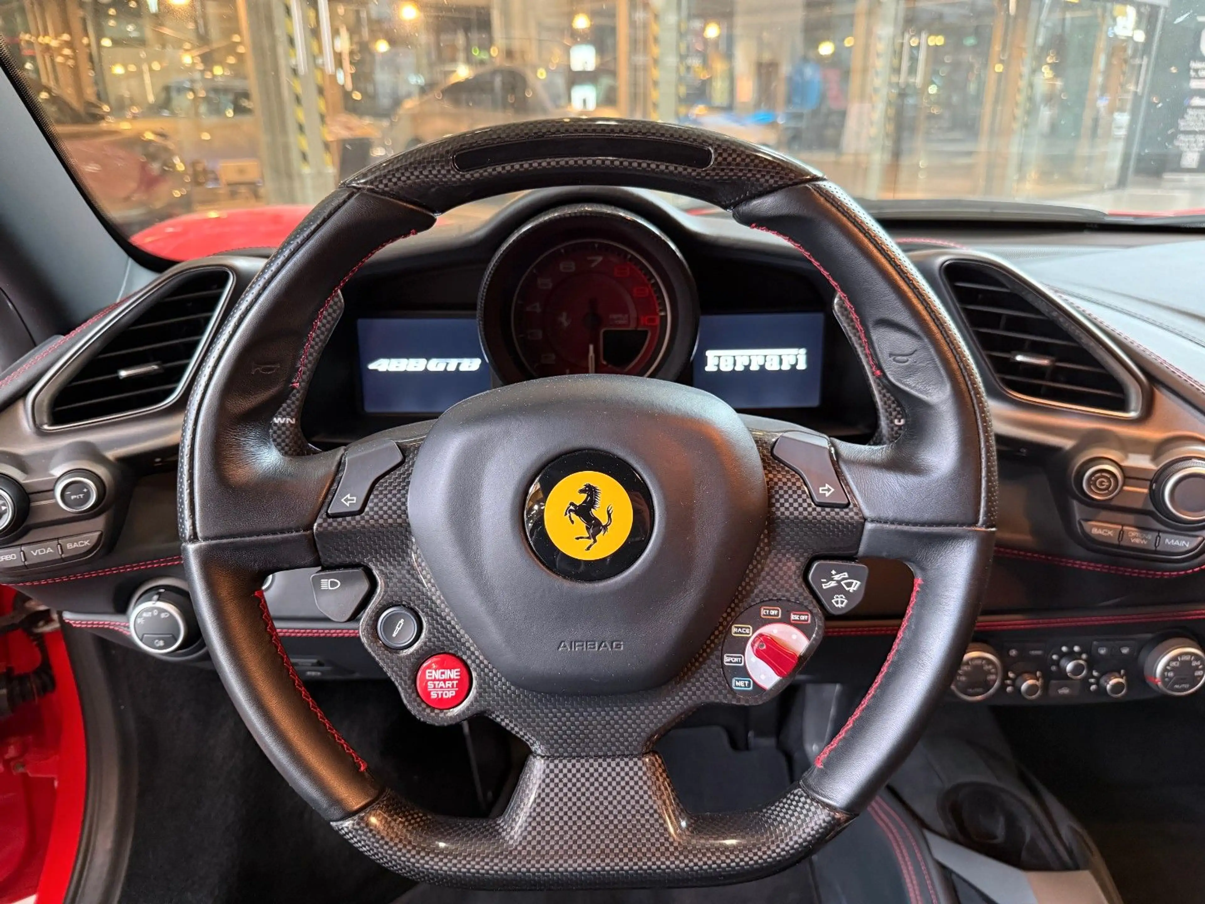 Ferrari 488 /Carbon Lenkrad/Carbon F1 Schaltwippen — photo 13