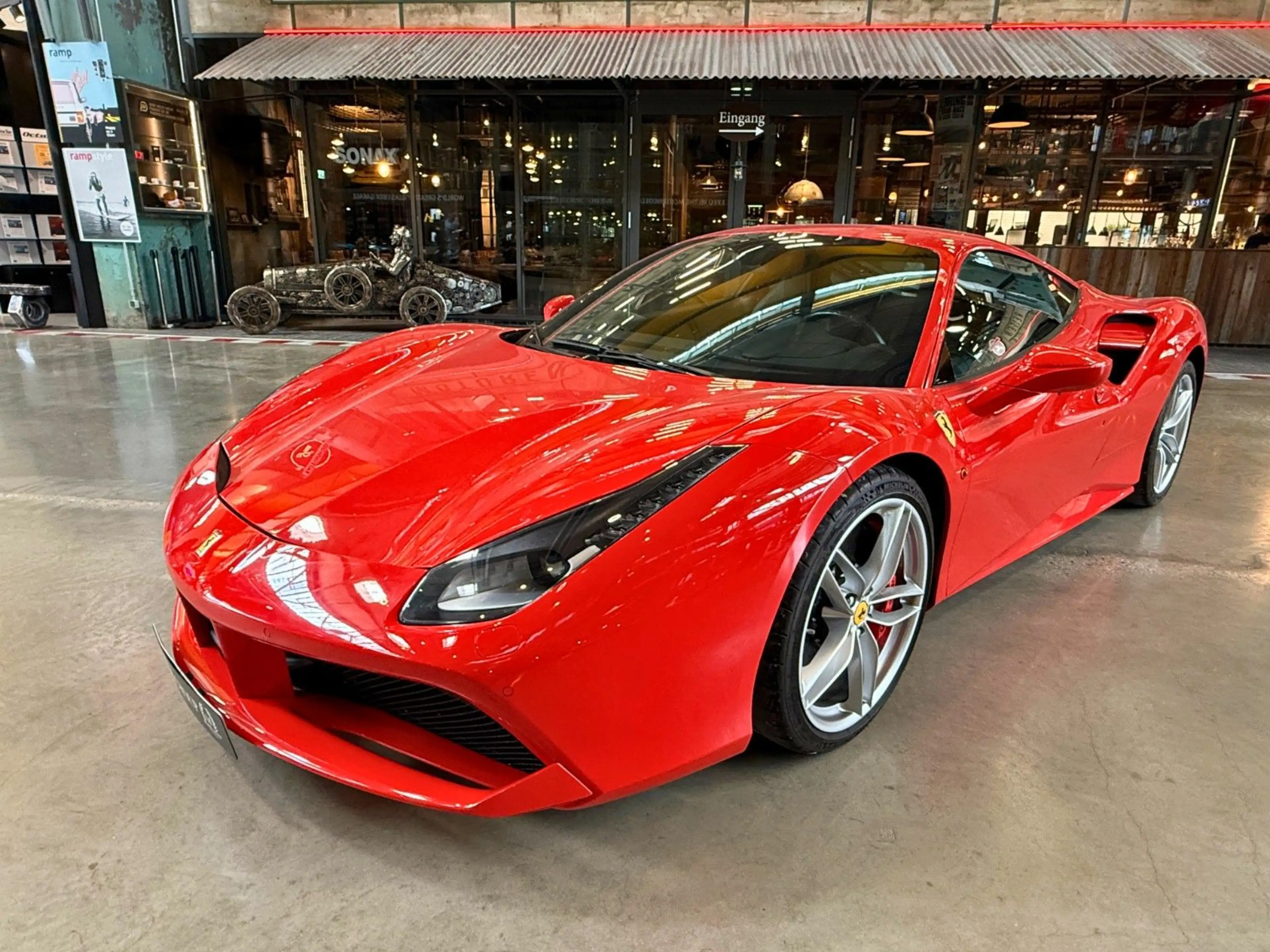 Ferrari 488 /Carbon Lenkrad/Carbon F1 Schaltwippen — photo 2