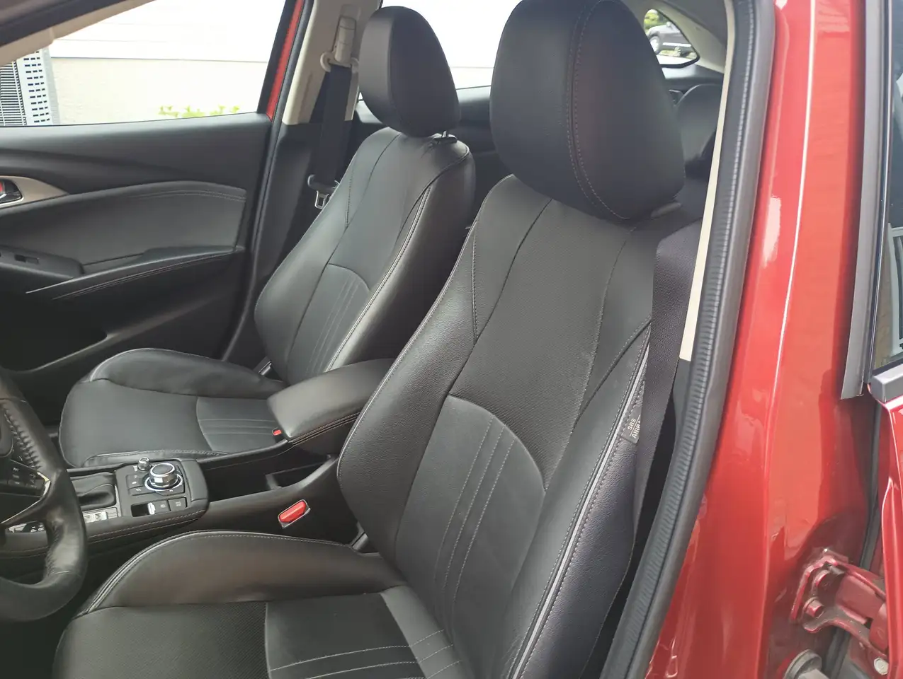 Mazda CX-3 снимка Mazda CX-3