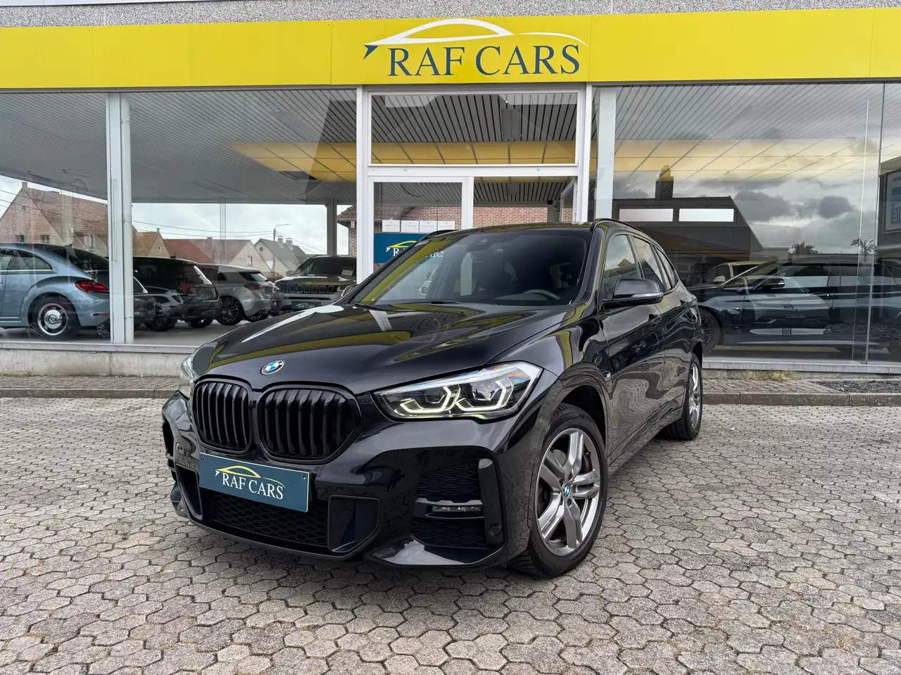 BMW X1 1.5i sDrive18 M Sport PANORAMA GARANTIE CARPASS