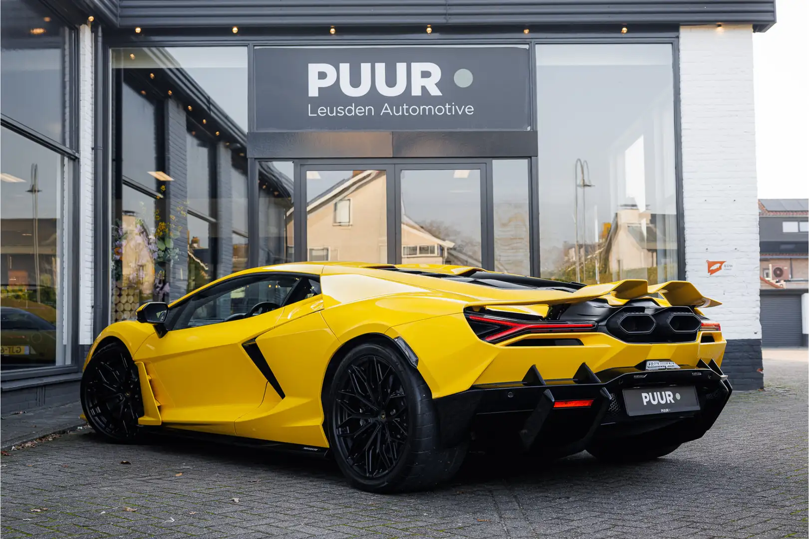 Lamborghini Revuelto Revuelto 6.5 V12 ''Giallo Countach'' Passenger Dis Gelb - 2