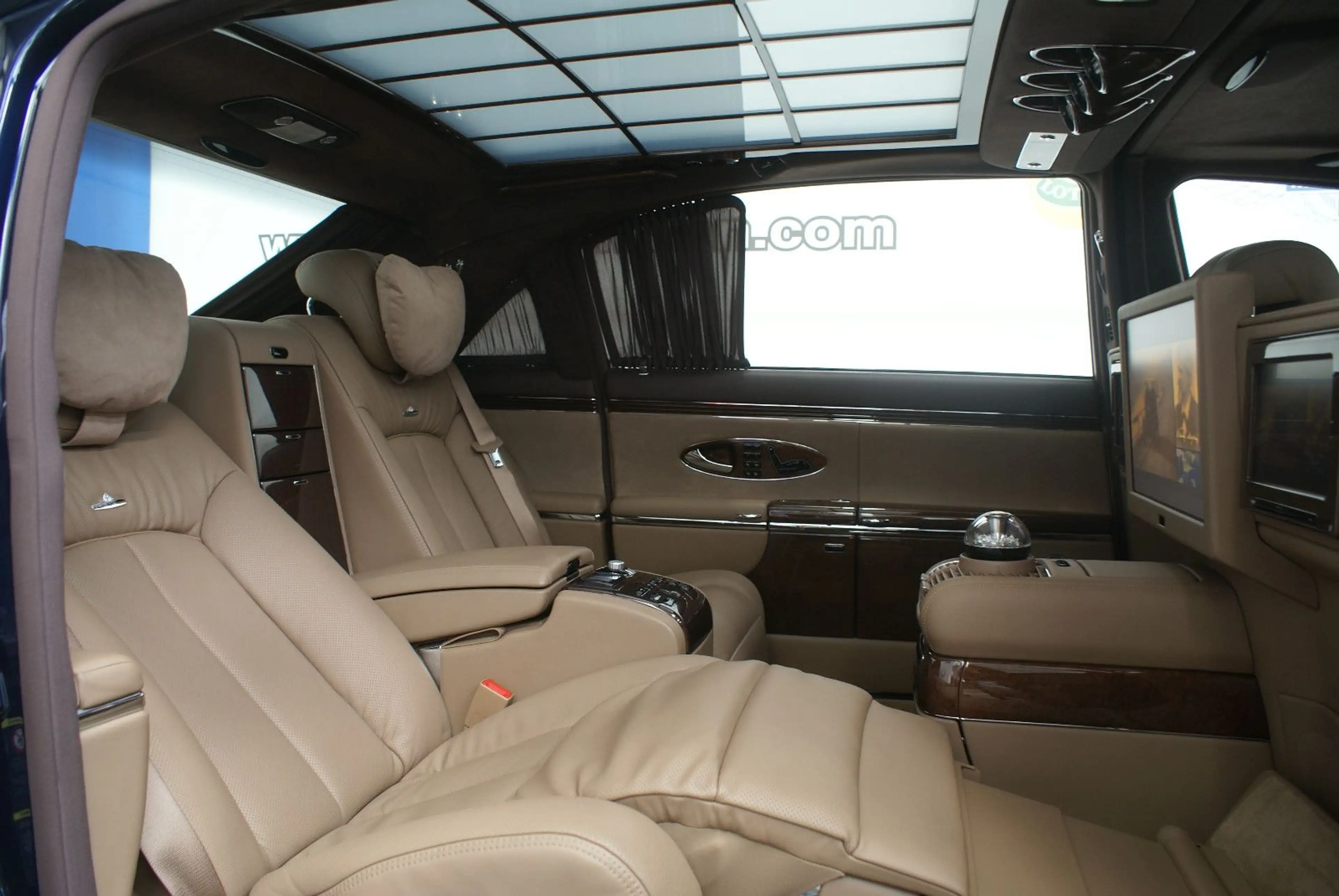 Maybach 62 /BEDUFTUNG/TV/CINE/MASSAGE/KAM — photo 15
