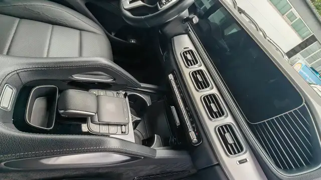 Mercedes-Benz Gle view 12