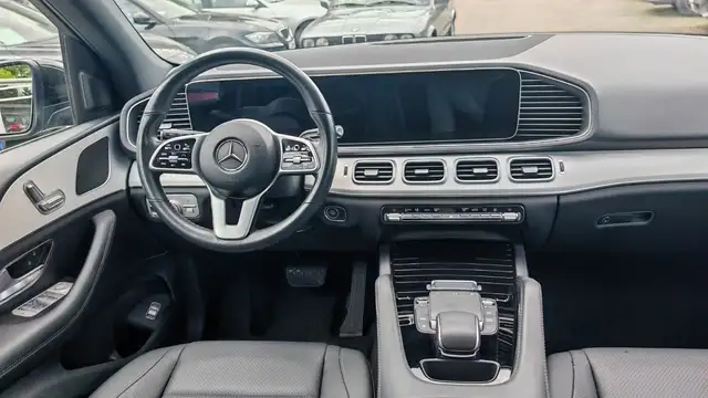 Mercedes-Benz Gle view 10