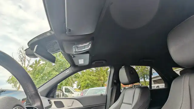 Mercedes-Benz Gle view 15