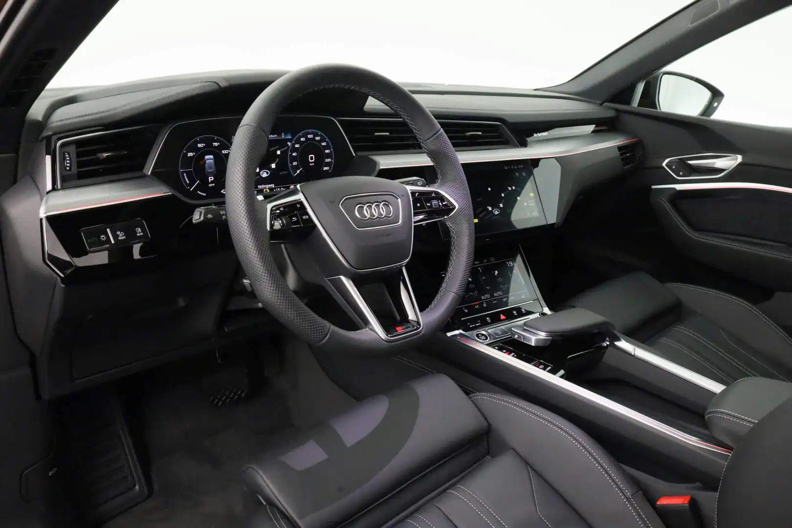 Audi e-tron 55 408PK quattro S Edition | Pano | 360 Camera | B Hnědá - 2