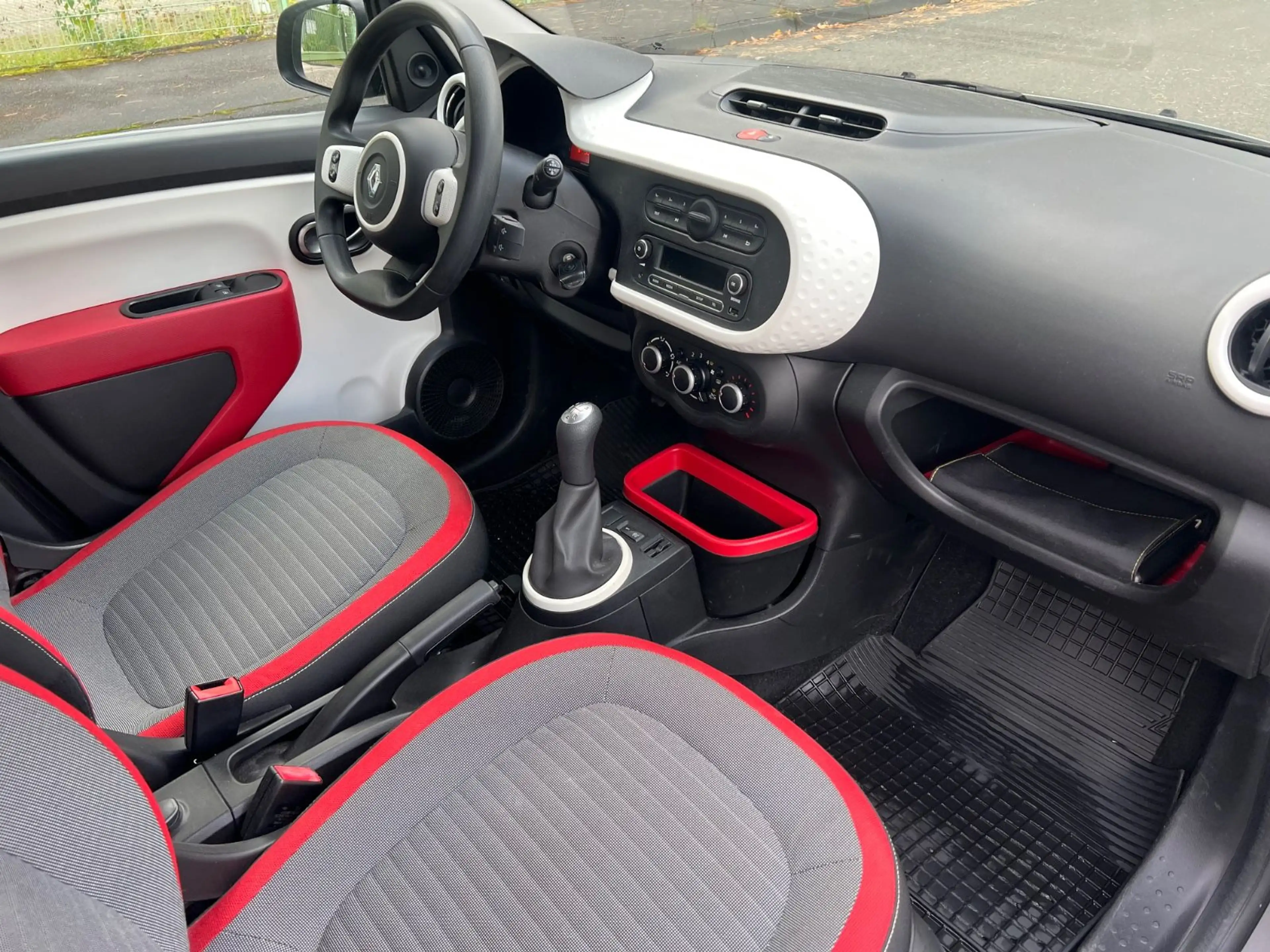Renault Twingo Experience*Sitzheizung*Klima*LED* — photo 9