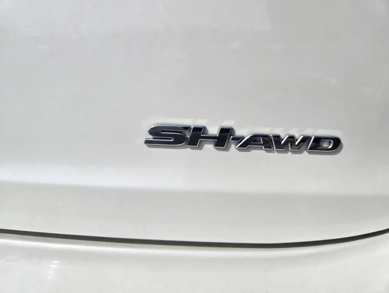 Acura MDX снимка Acura MDX
