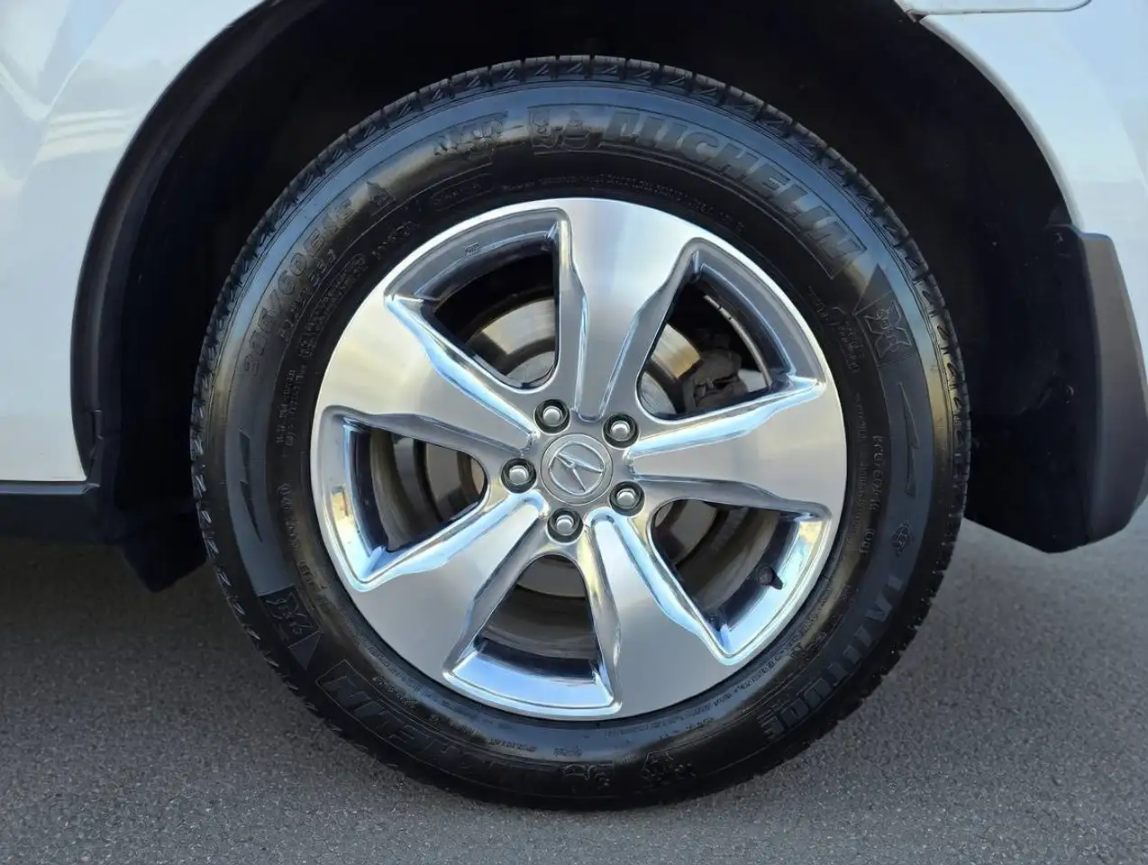 Acura MDX снимка Acura MDX