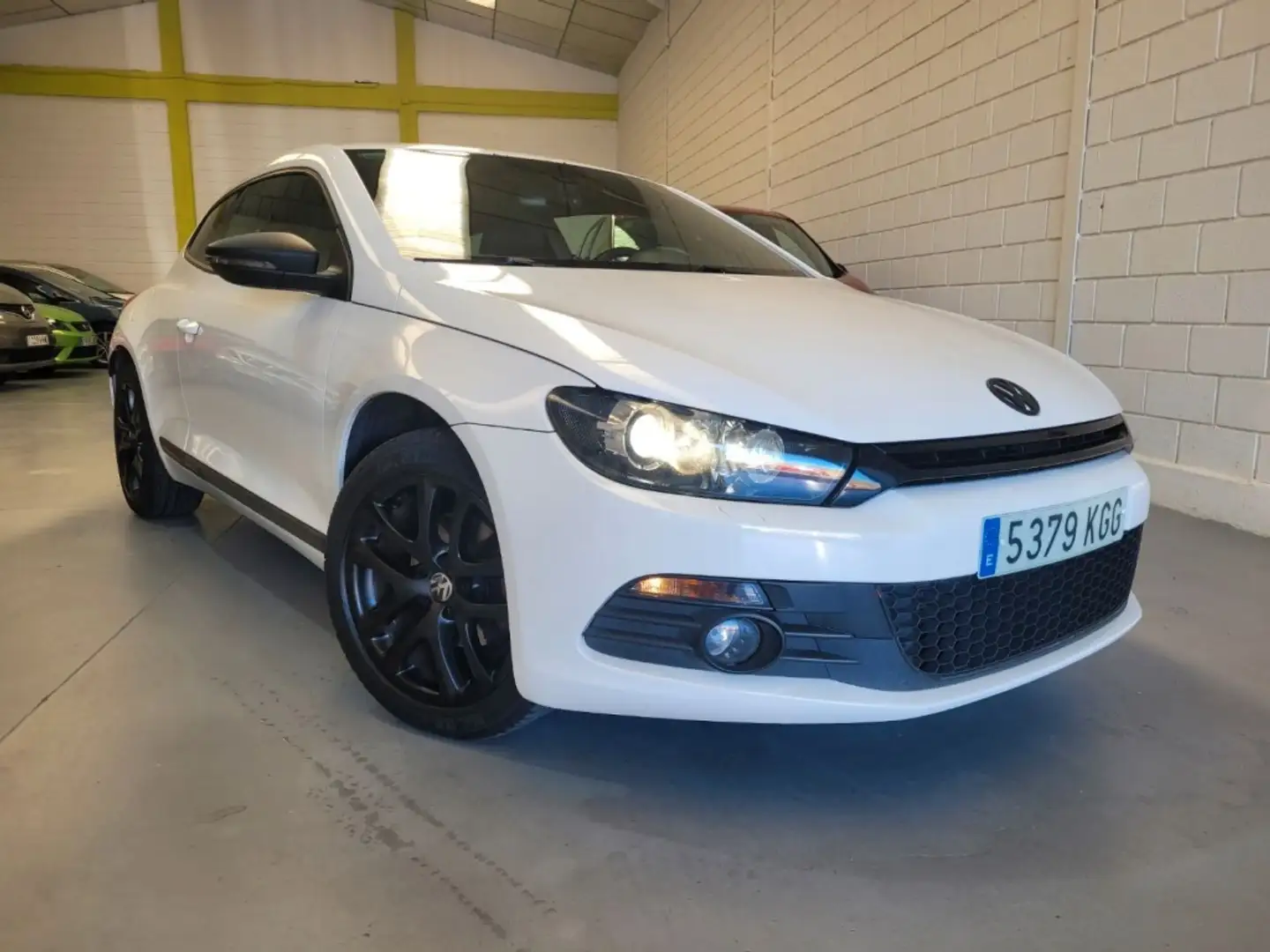 Volkswagen Scirocco 1.4 TSI BMT R-Line Weiß - 1