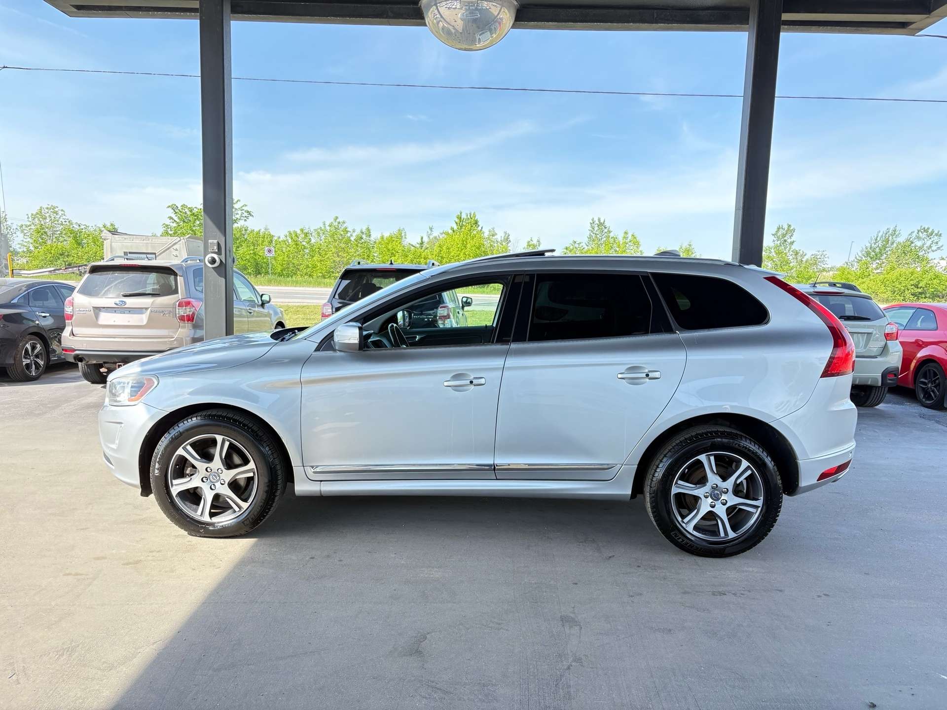 2015 Volvo XC60 AWD T6 Premier Plus I NAV. BACK UP CAMERA I CERTIF thumb 7