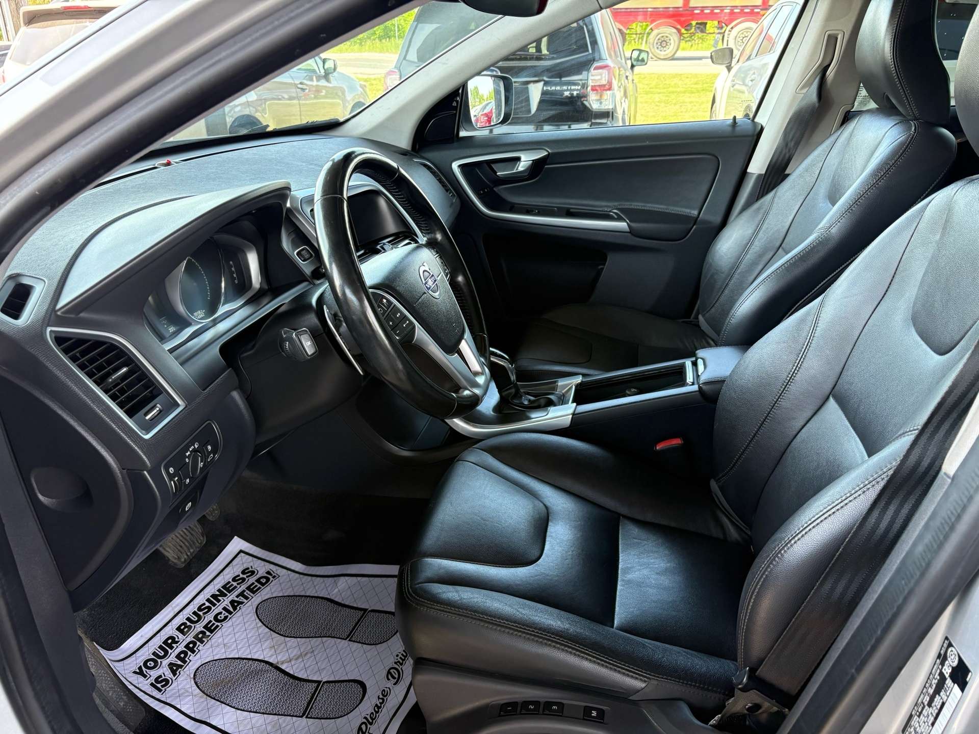 2015 Volvo XC60 AWD T6 Premier Plus I NAV. BACK UP CAMERA I CERTIF thumb 11