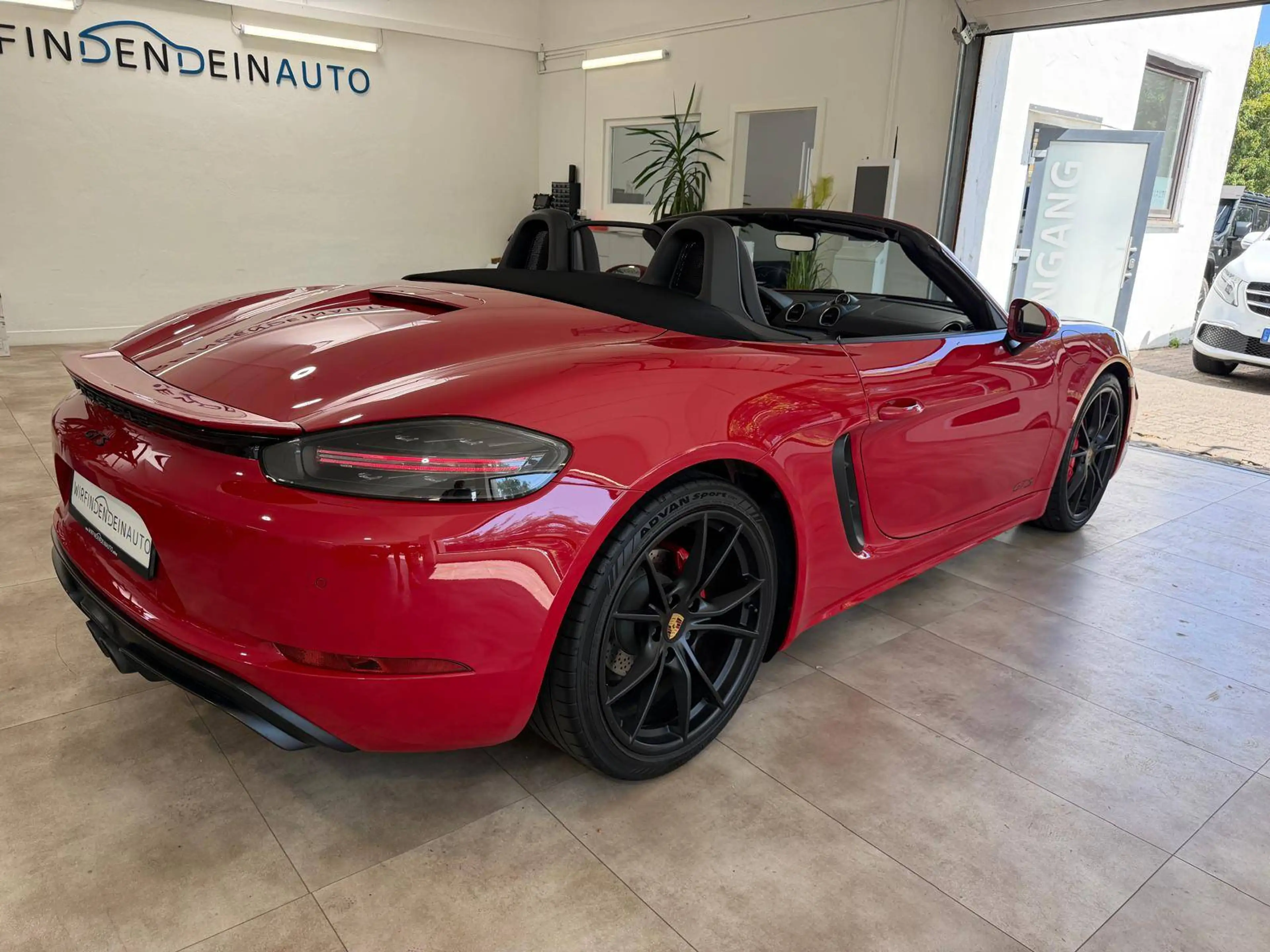 Porsche 718 GTS — photo 7