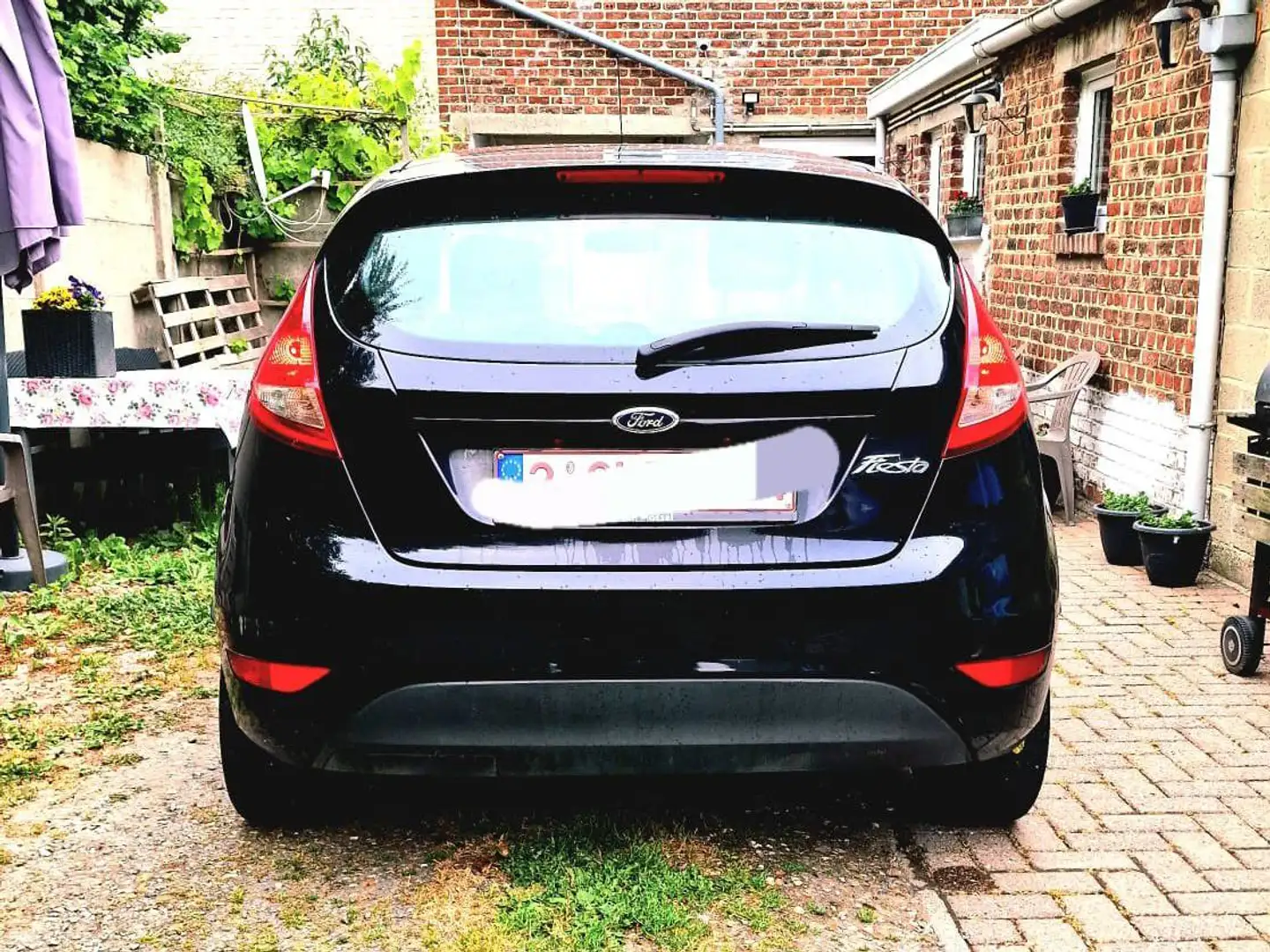 Ford Fiesta 1.4i 16v Focus Ghia Noir - 2