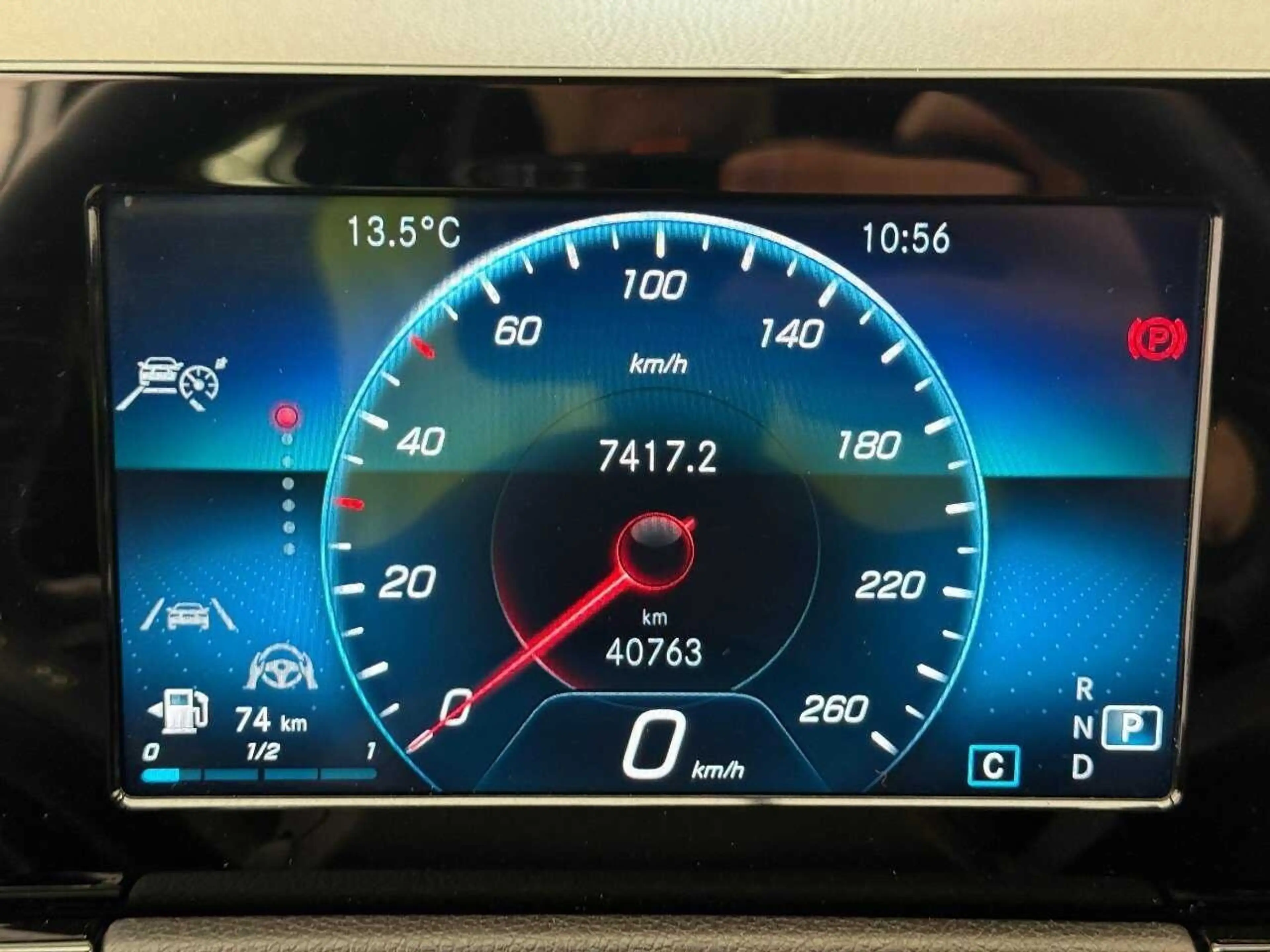 Mercedes-Benz GLA 220 d Style 360° AHK StHz ACC BLIS Key Lane — photo 9