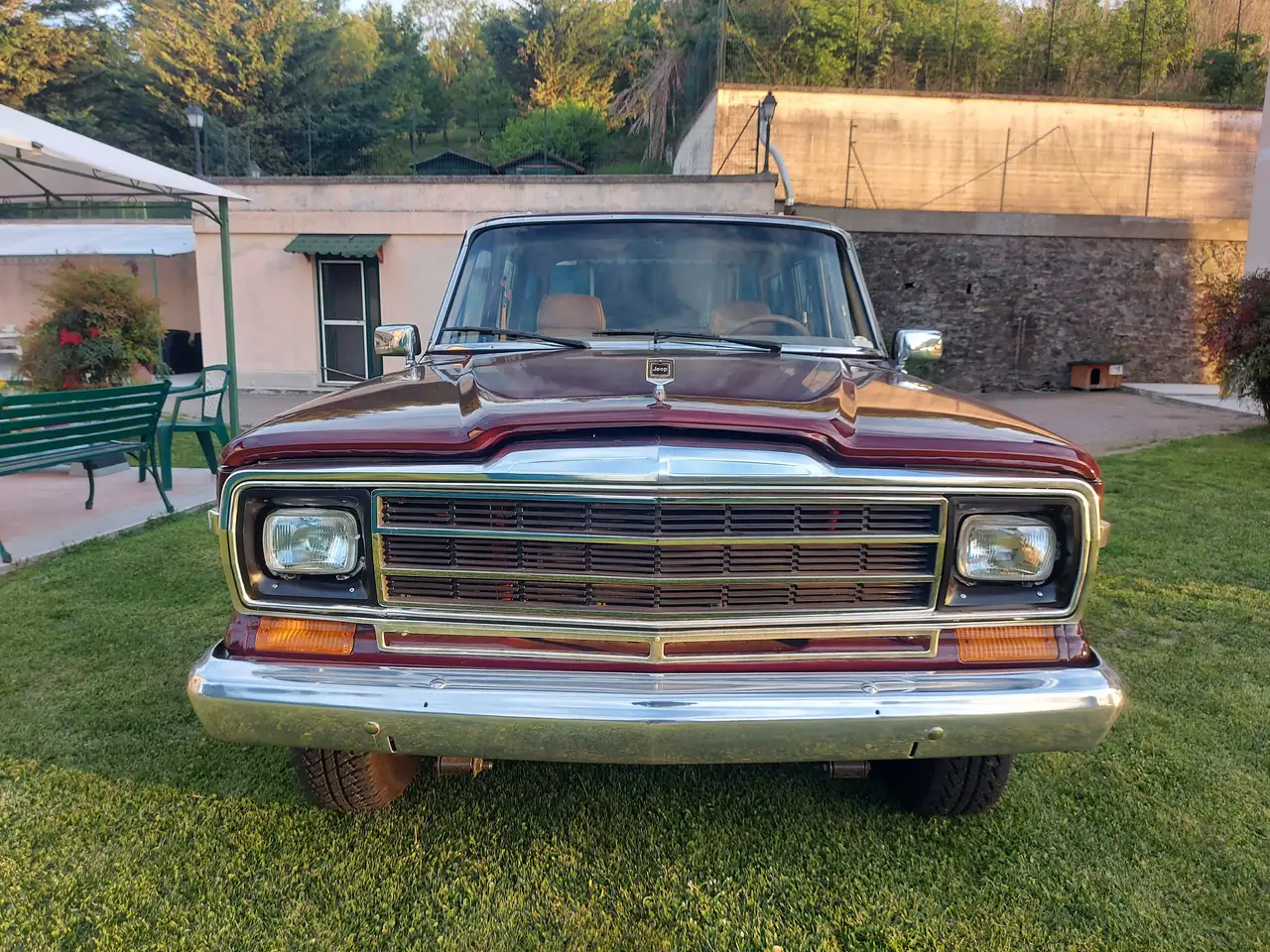 Jeep Wagoneer, foto 2