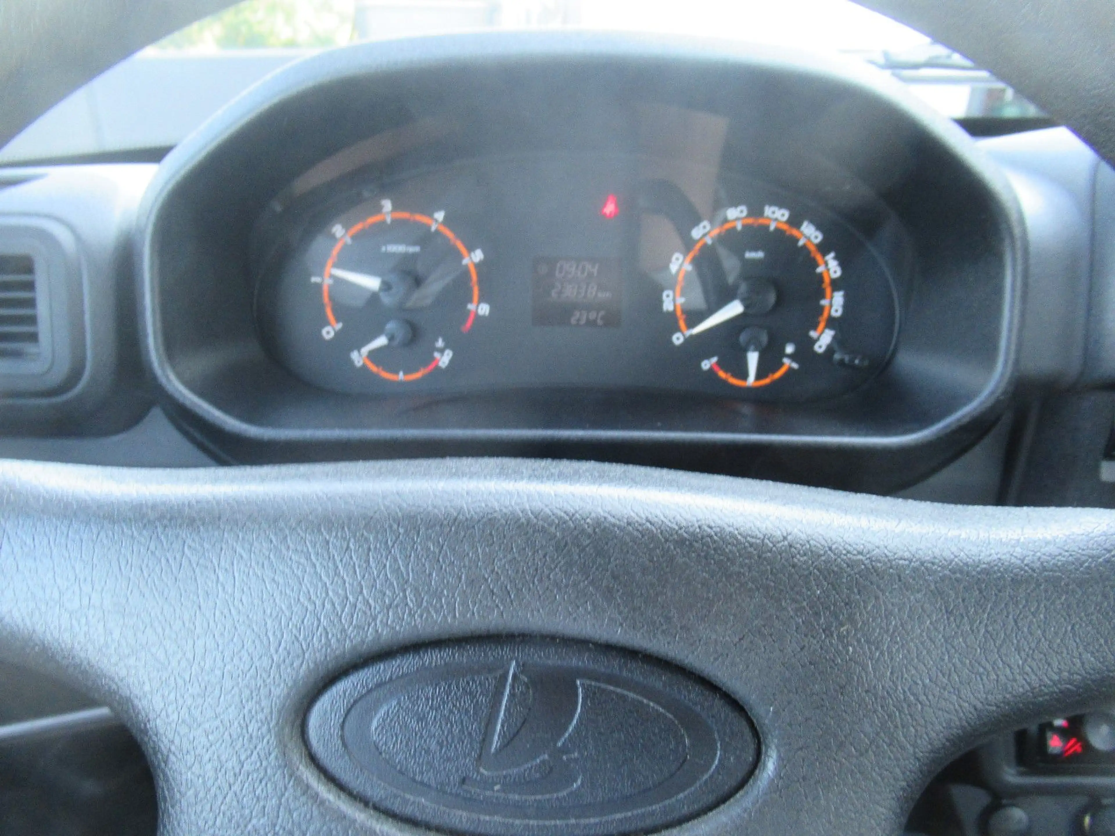 Lada Niva 4x4 AHK SOUND SYSTEM v. VERTRAGSHÄNDLER — photo 8