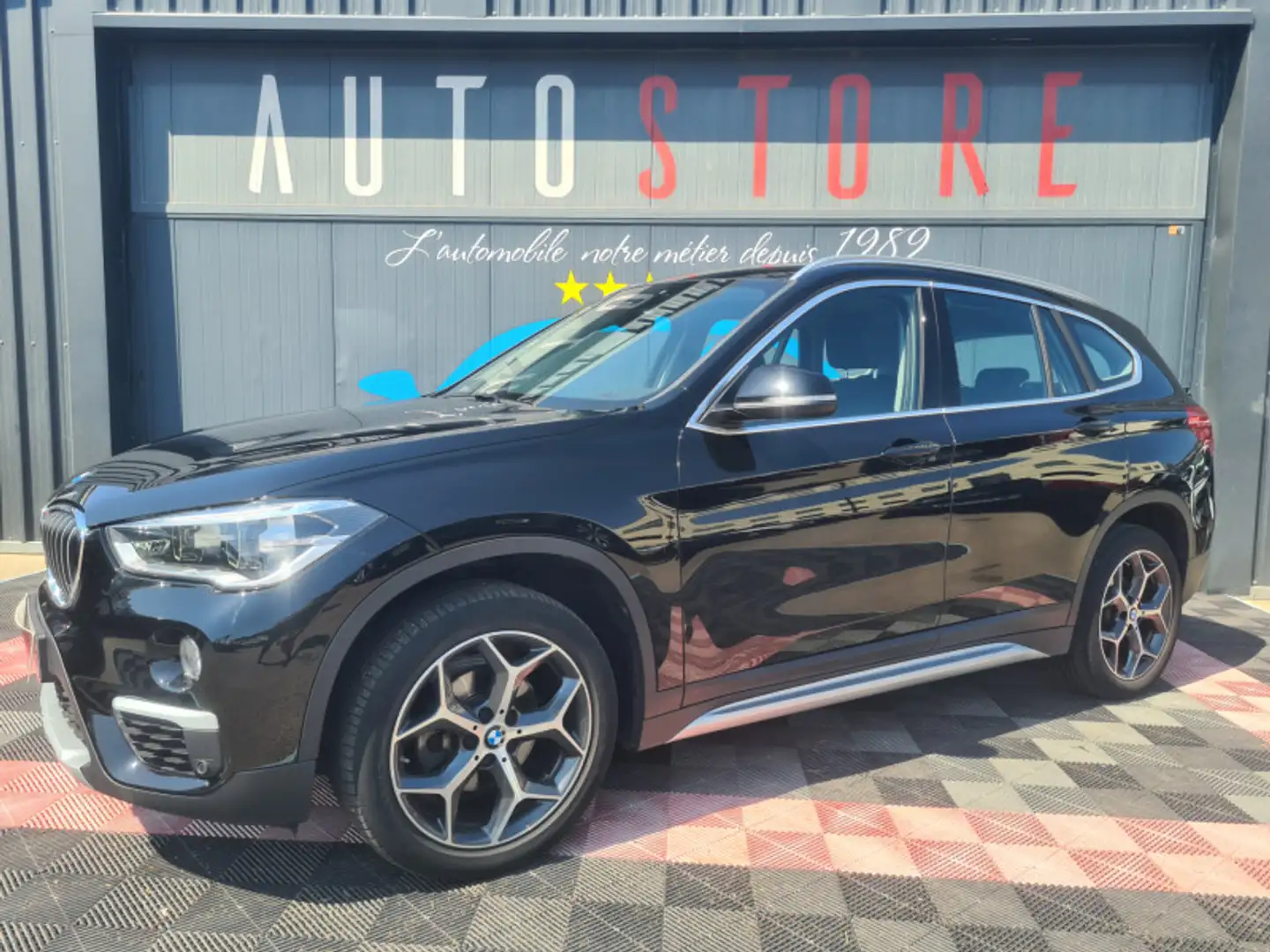 BMW X1 (F48) SDRIVE16D 116CH XLINE Noir - 1