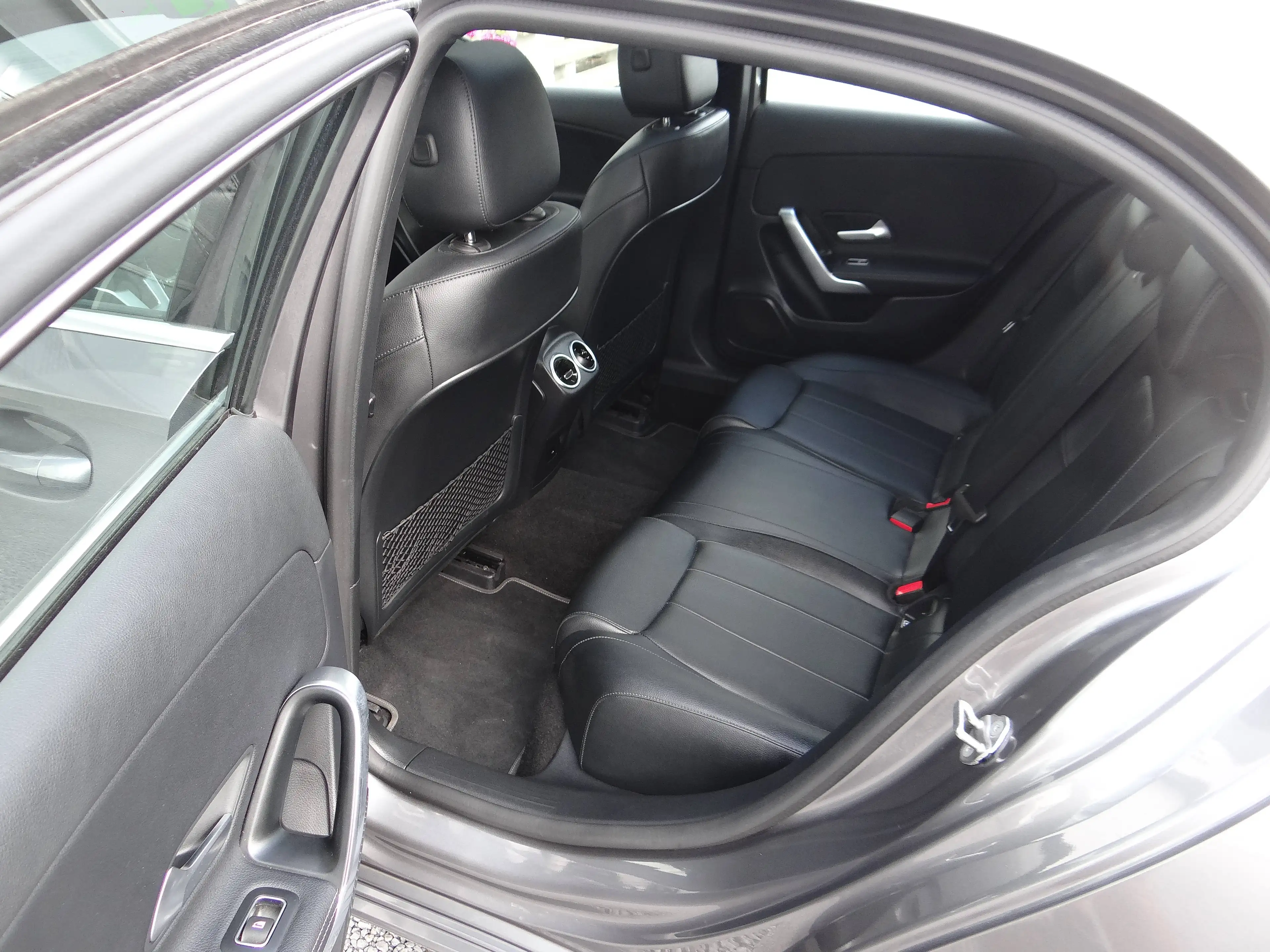 Mercedes-Benz A 200 A 200 4-Matic Luxury Line — photo 10