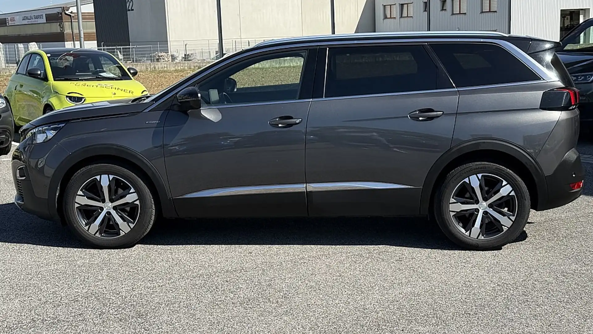 Peugeot 5008 1,6 PureTech 180 S&S GT Line EAT8 Aut. Grau - 2