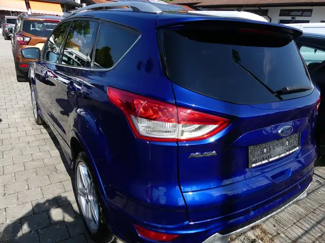 Ford Kuga view 4
