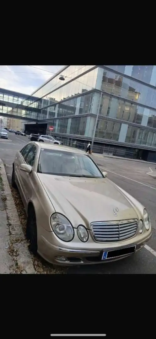 Mercedes-Benz E 220 E 220 Avantgarde CDI Avantgarde Gold - 1
