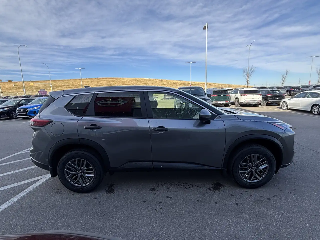 Nissan Rogue снимка Nissan Rogue