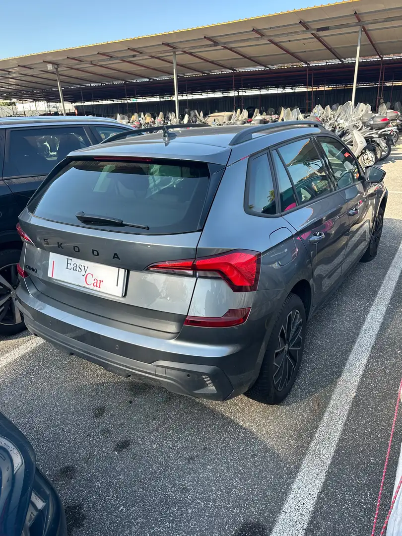 Skoda Kamiq Kamiq 1.0 tsi Black Dots 115cv dsg Grigio - 2