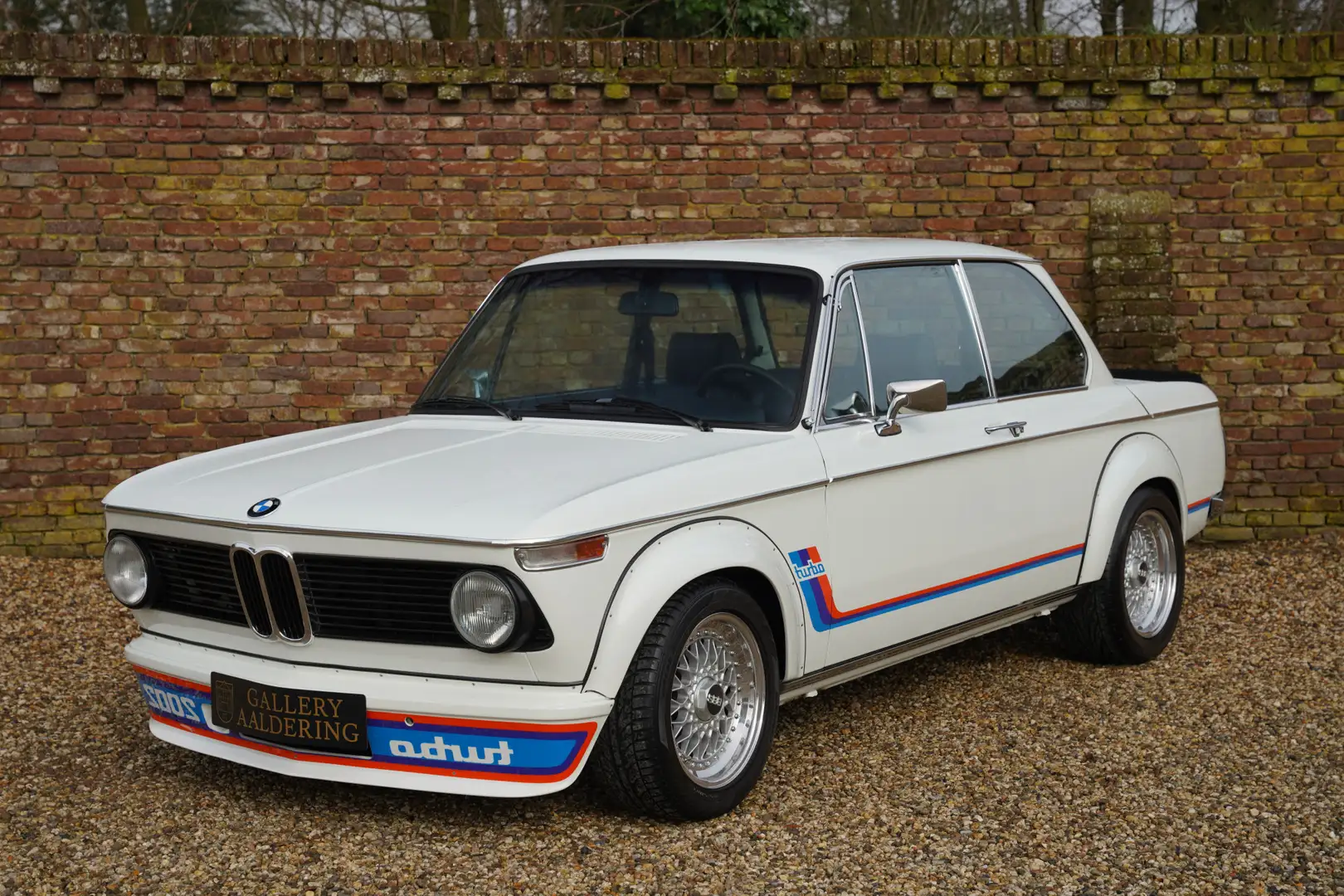 BMW 2002 Turbo Been in one family possession since new, A c Weiß - 1