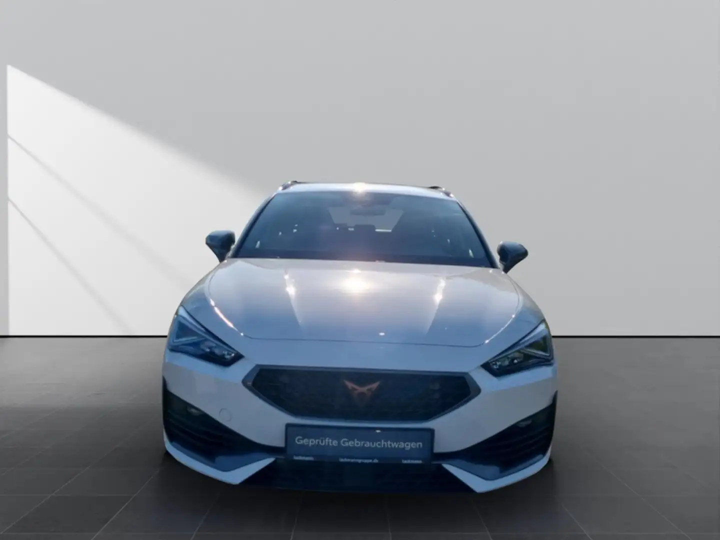 CUPRA Leon ST 2.0 VZ 4Drive *Navi*LED*Winterpaket*Kessy* Weiß - 2