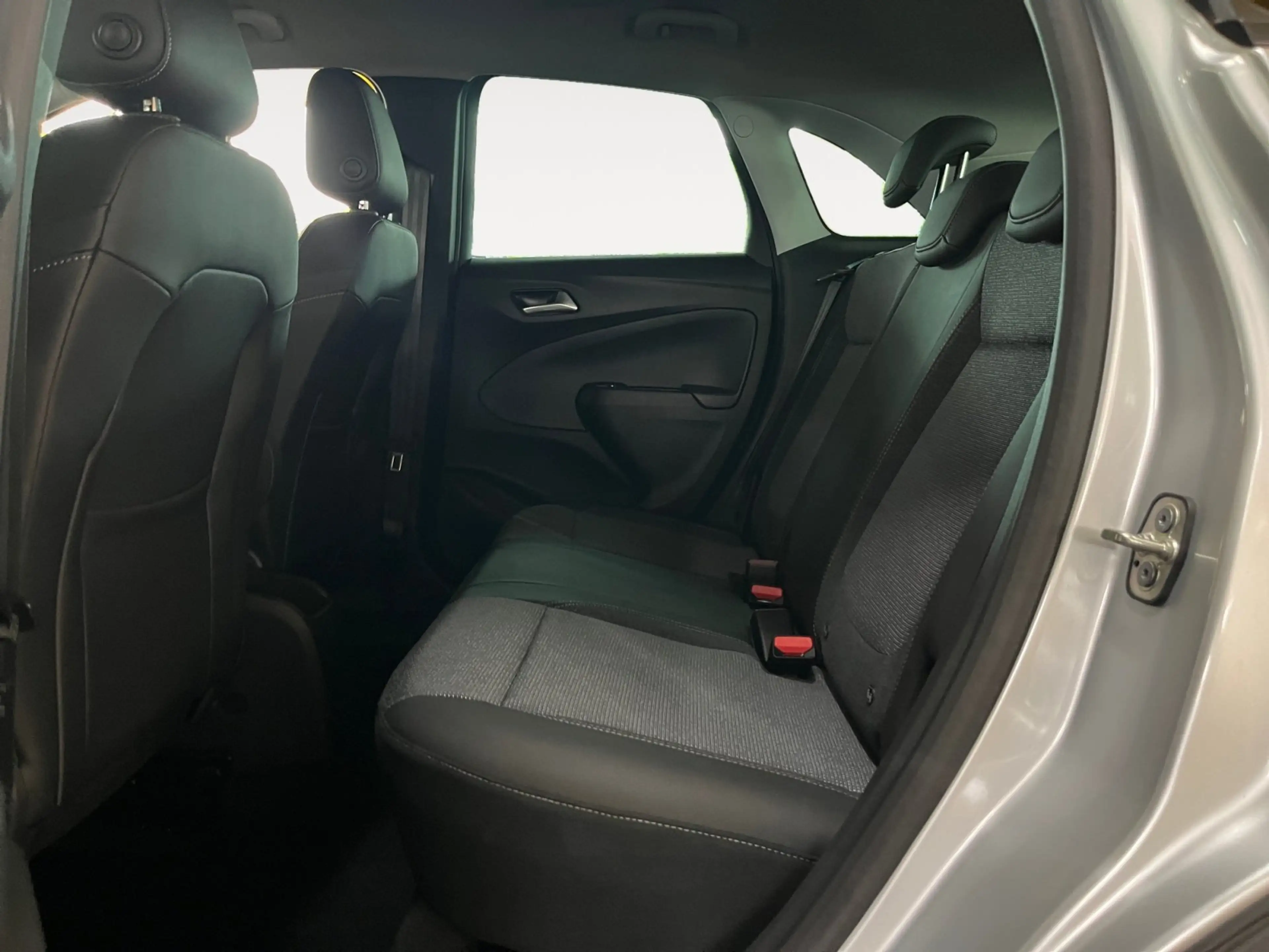 Opel Crossland 1.2 Turbo Elegance AUT Facelift Kam. — photo 15