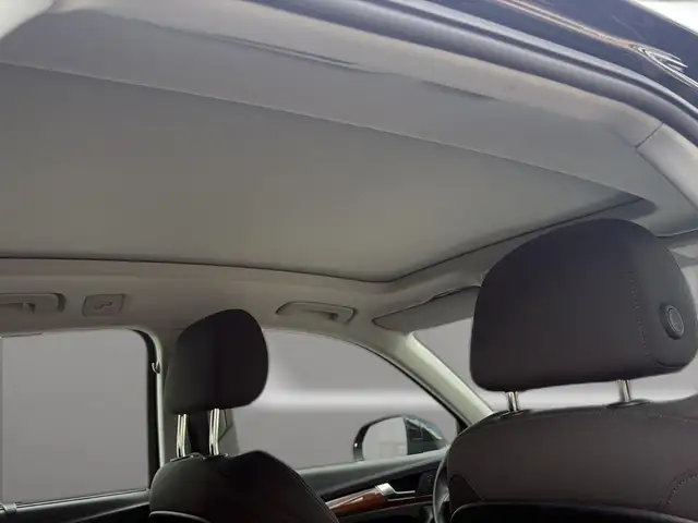 Audi Q5 view 13