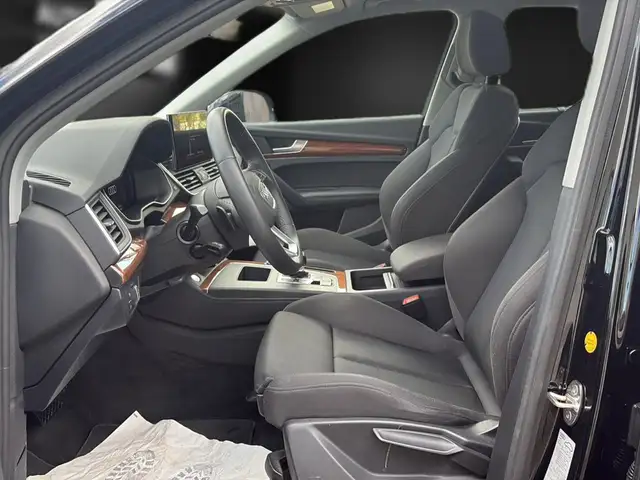 Audi Q5 view 15