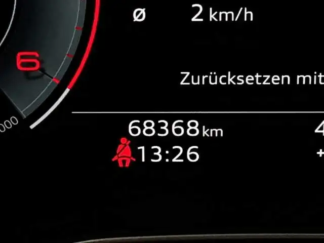 Audi Q5 view 14