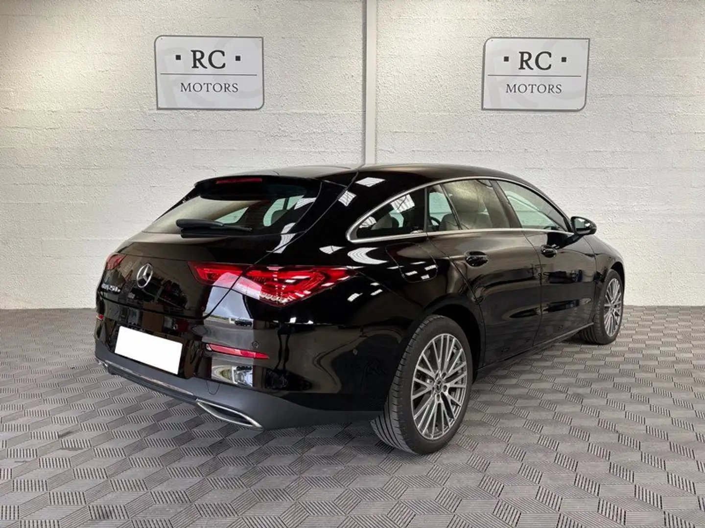 Mercedes-Benz CLA 250 CLA Shooting Brake 250 e 8G-DCT Progressive Line Noir - 2