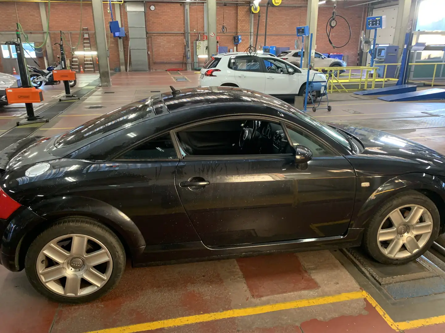 Audi TT Coupe 1.8 T - 1