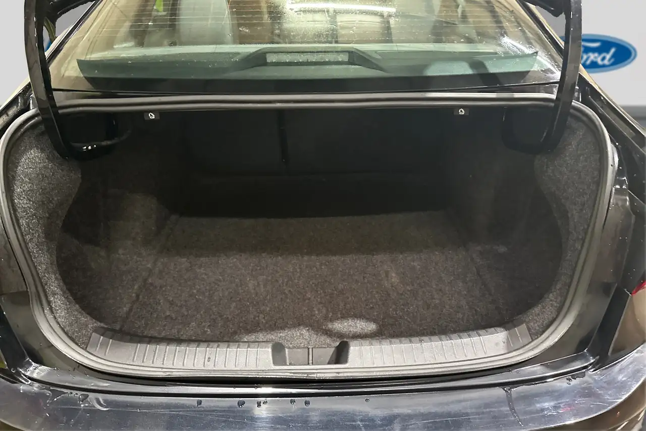 Volkswagen Jetta снимка Volkswagen Jetta