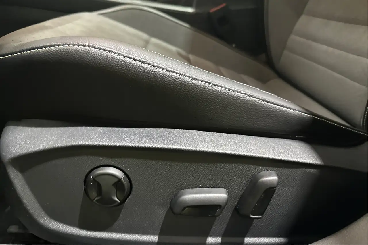 Volkswagen Jetta снимка Volkswagen Jetta