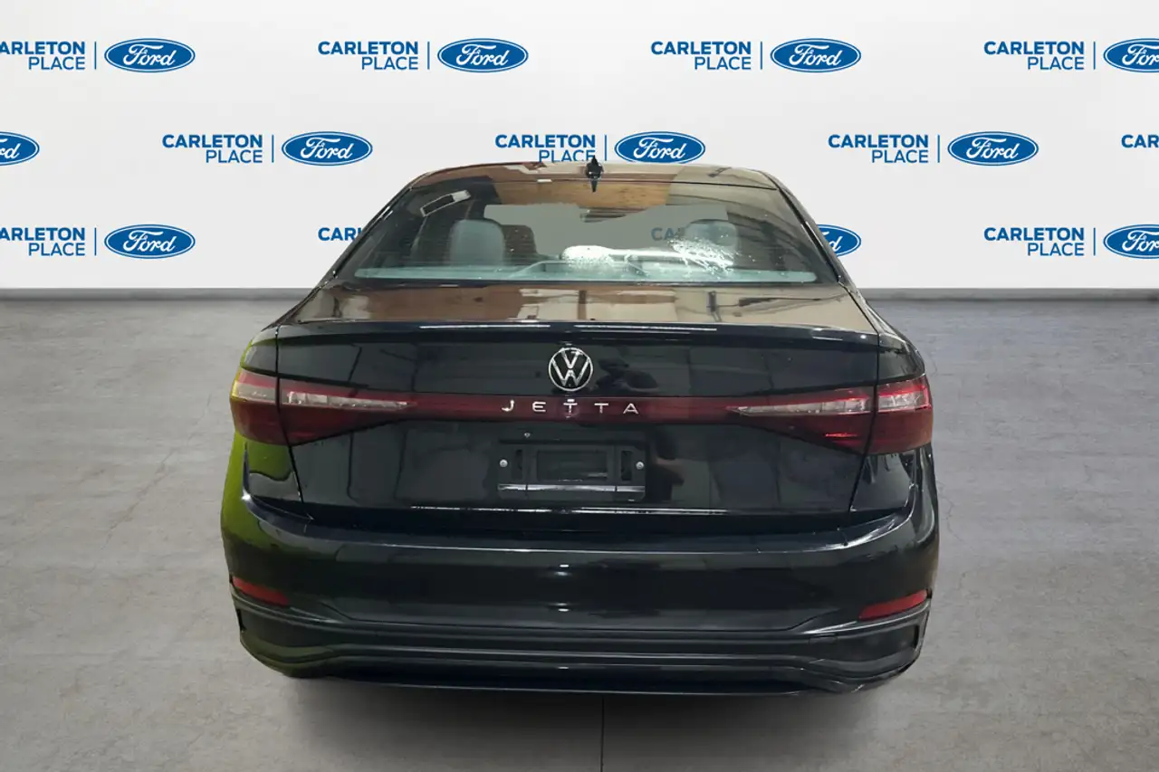 Volkswagen Jetta снимка Volkswagen Jetta