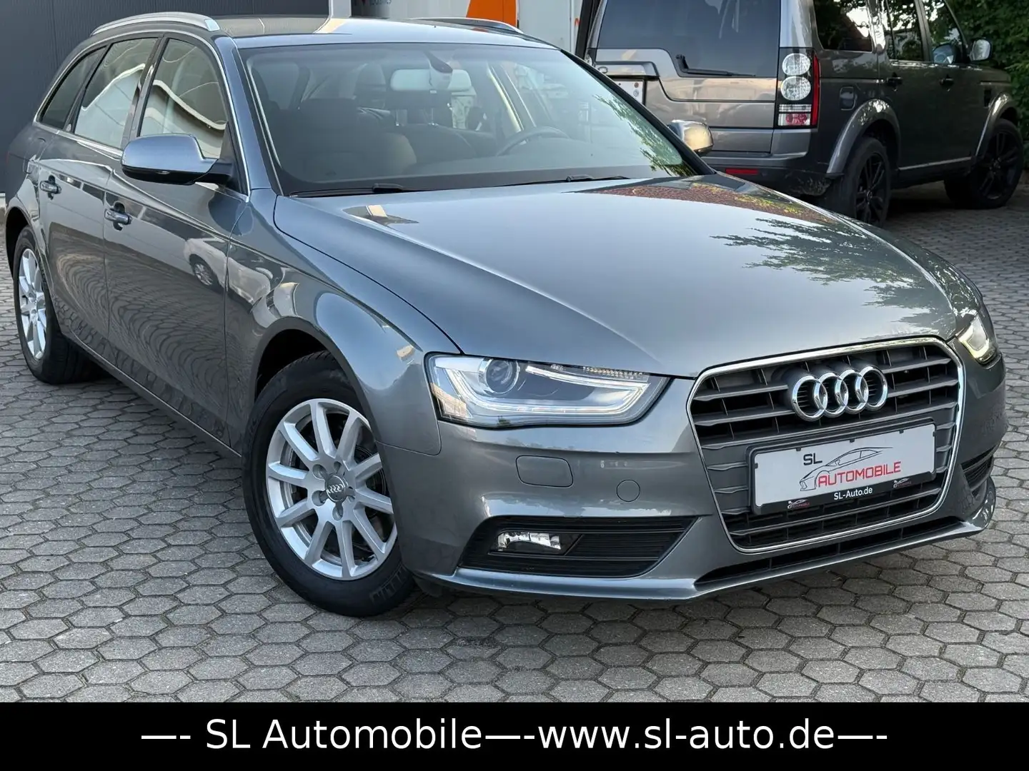 Audi A4 Avant 1,8 TFSI Attraction 62.000 km. Bi-Xenon Grau - 1