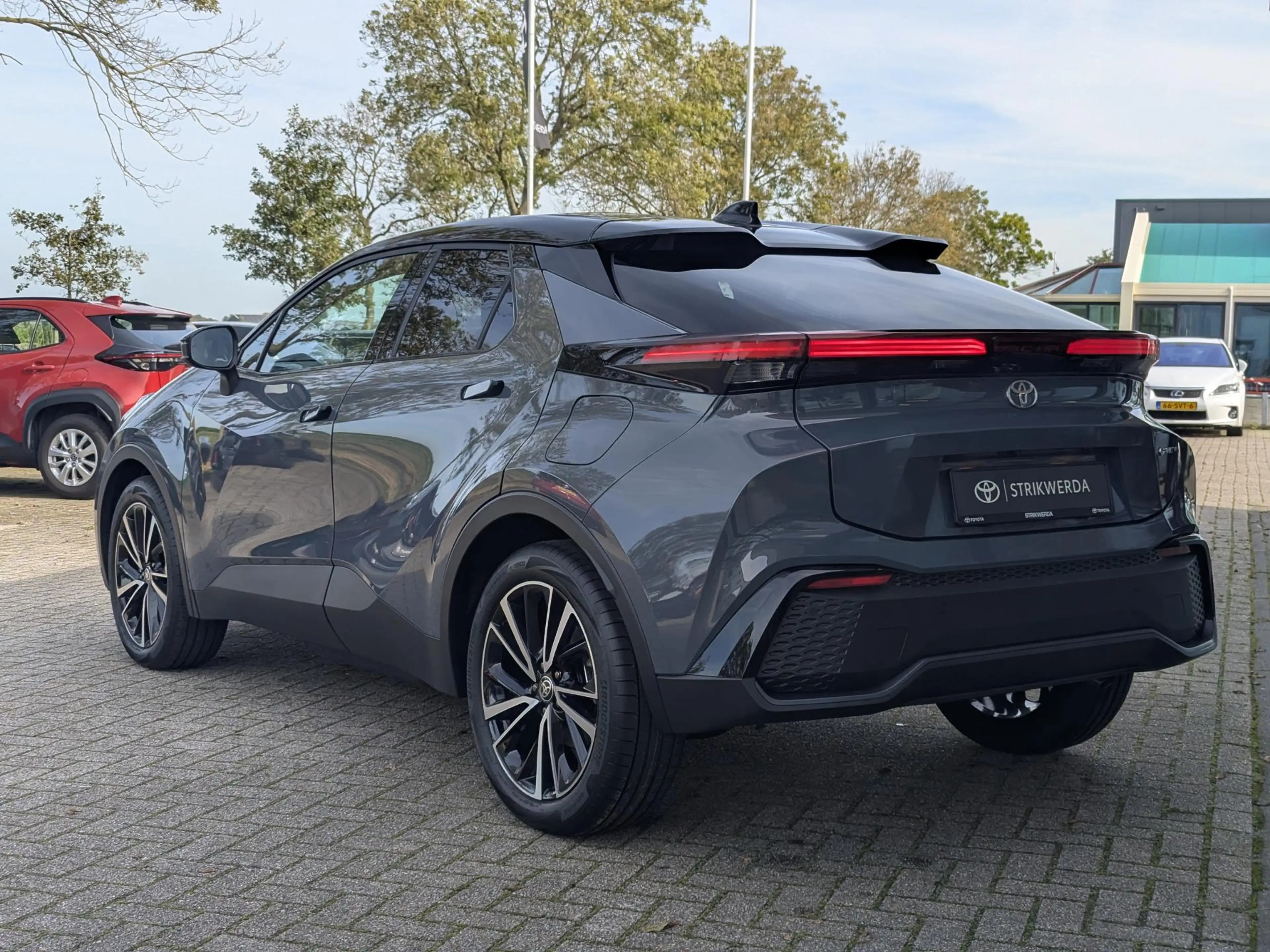 Toyota C-HR 2.0 Plug-in Hybrid 220 Executive | NIEUW | JBL | S — photo 12