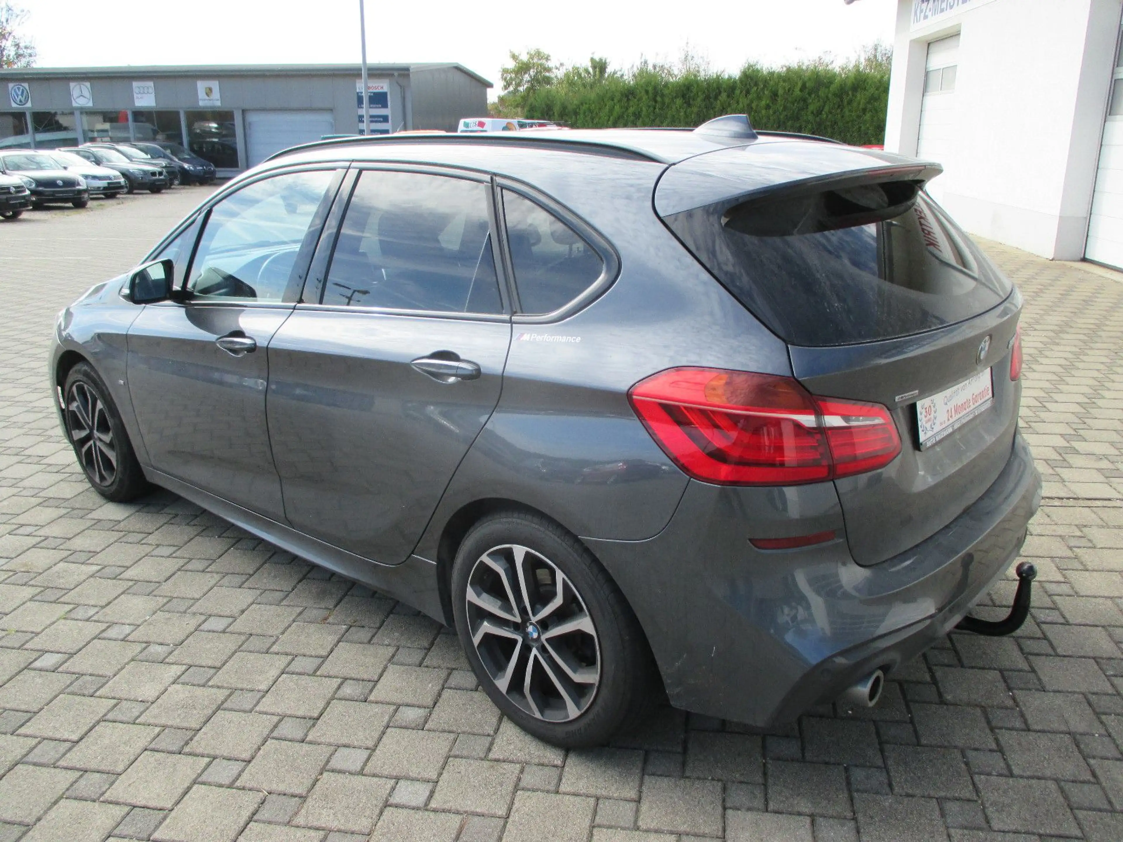 BMW 220 i Active Tourer  Autom. M Sport — photo 6