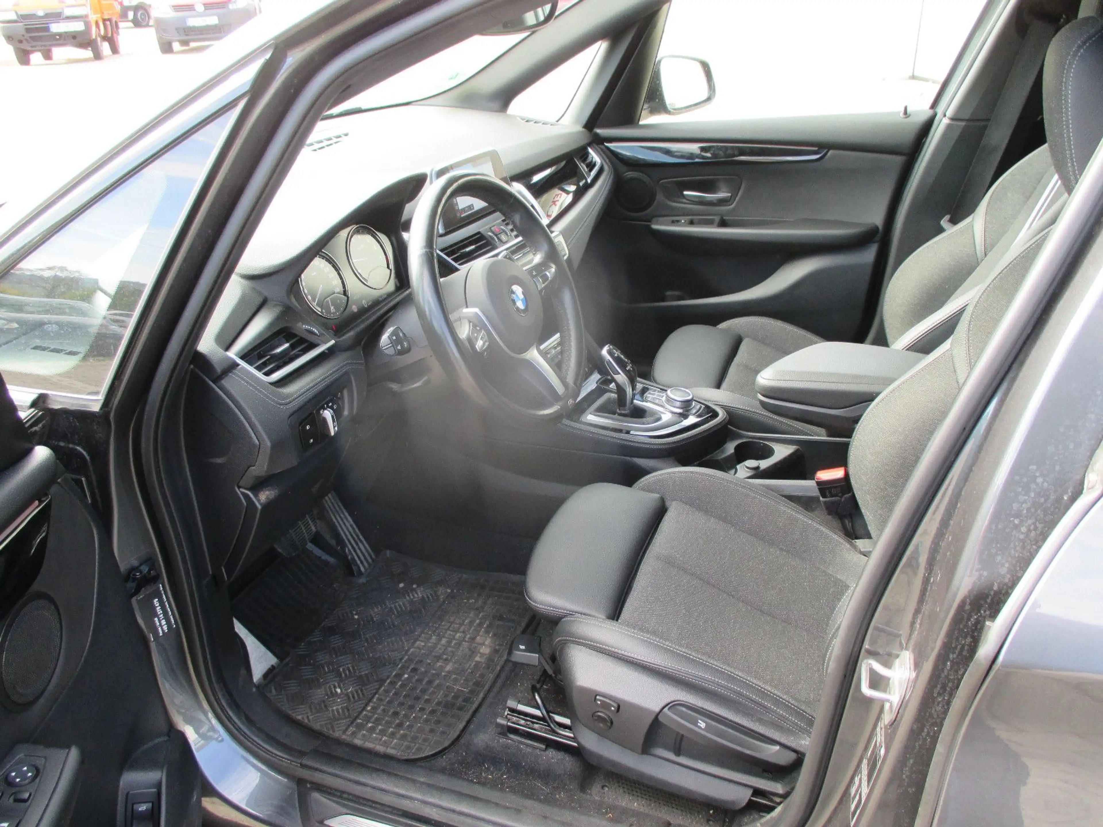 BMW 220 i Active Tourer  Autom. M Sport — photo 4