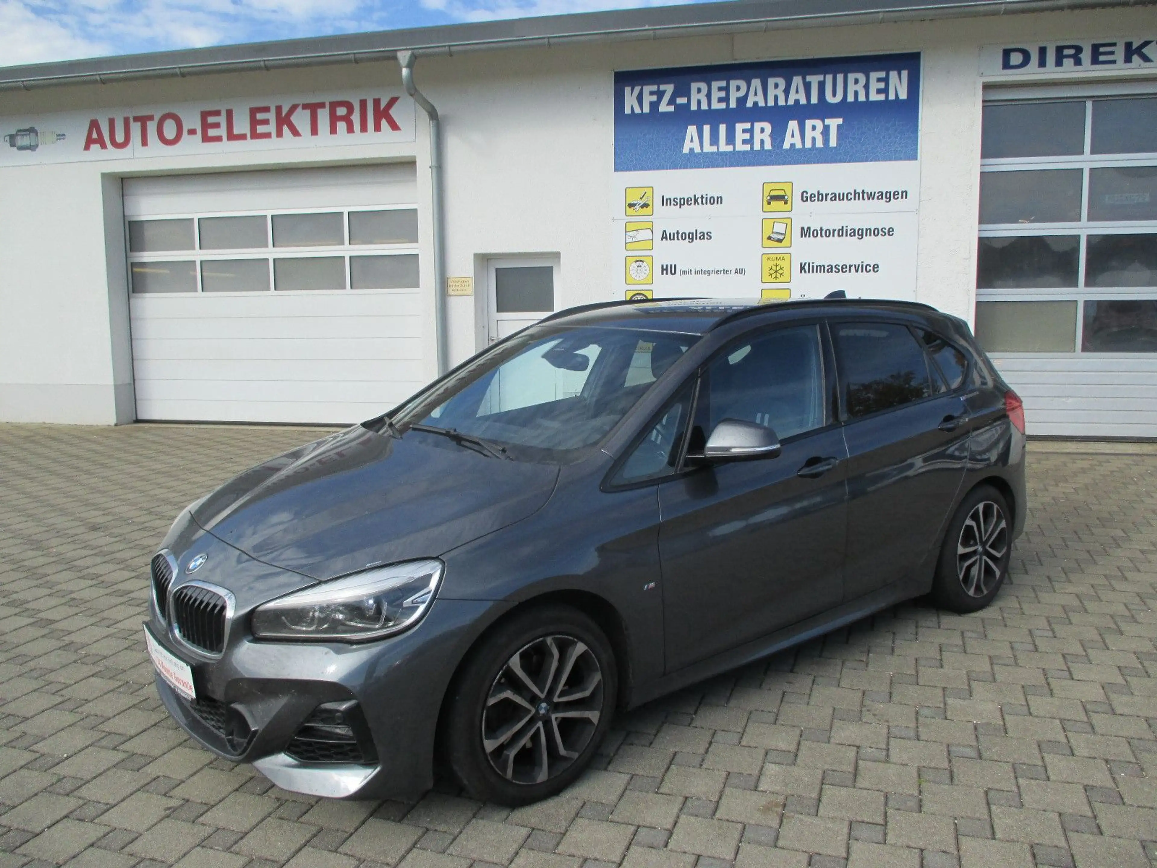 BMW 220 i Active Tourer Autom. M Sport