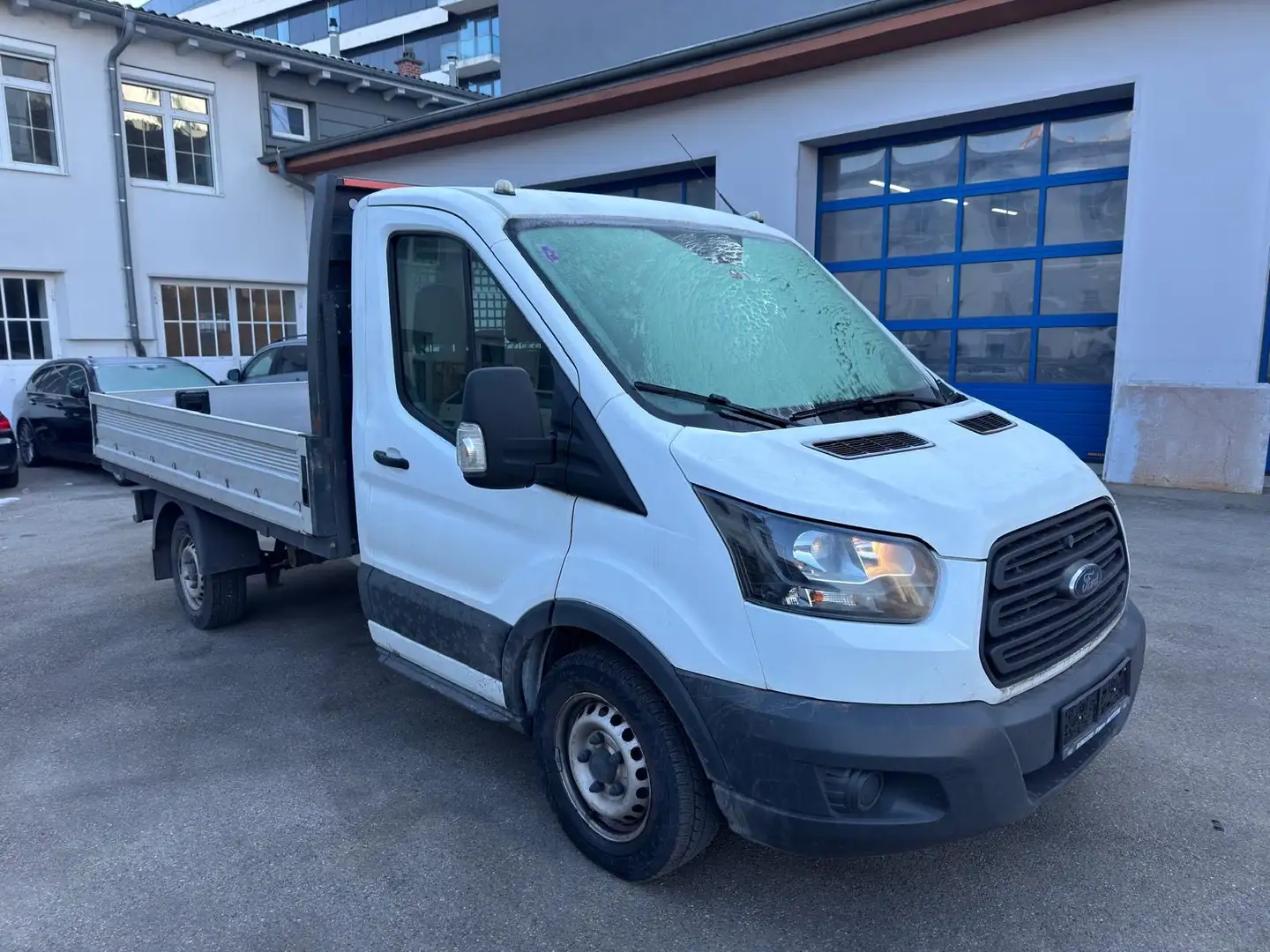 Ford Transit Pritsche 2,0 TDCi L2H1 310 Ambiente Weiß - 1