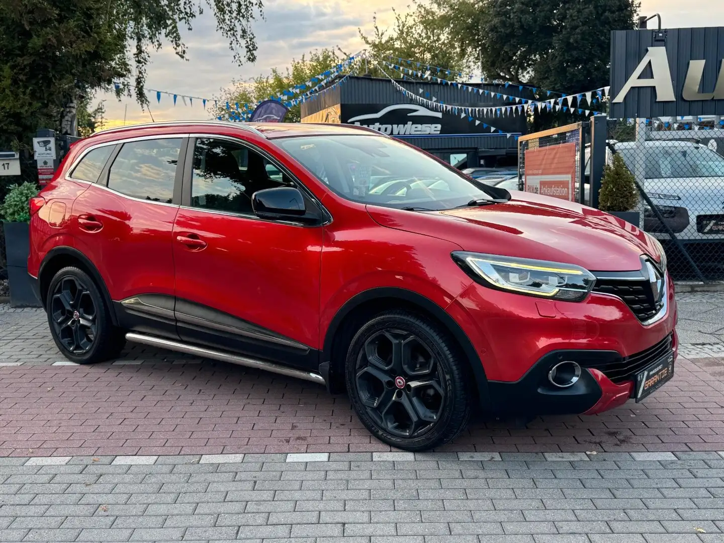 Renault Kadjar Crossborder 1.6dCi*Navi*LED*AHK*BOSE*EU6 Red - 1