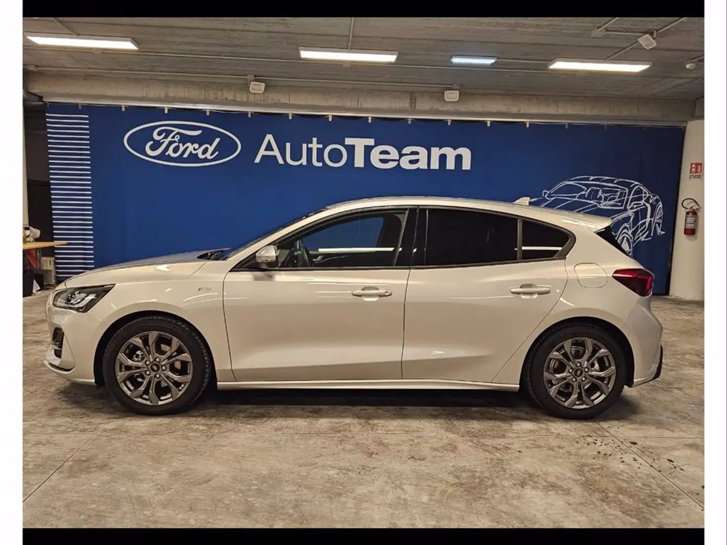 Ford Focus 1.0t ecoboost h st-line x 125cv Grigio - 2