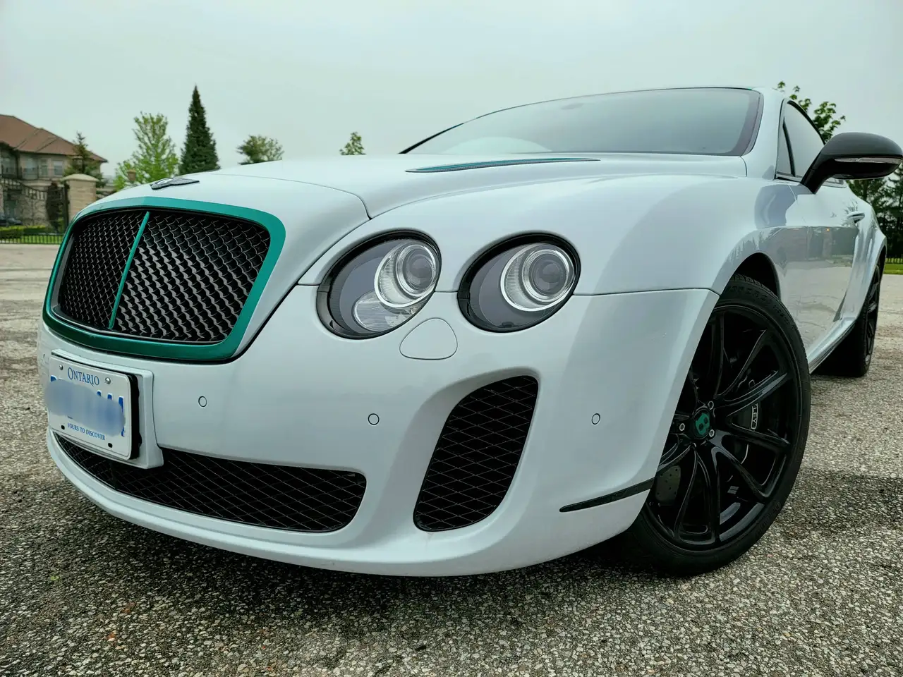 Bentley Continental Supersports снимка Bentley Continental Supersports