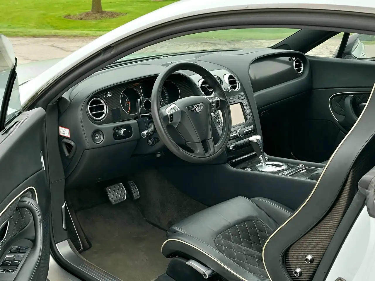 Bentley Continental Supersports снимка Bentley Continental Supersports